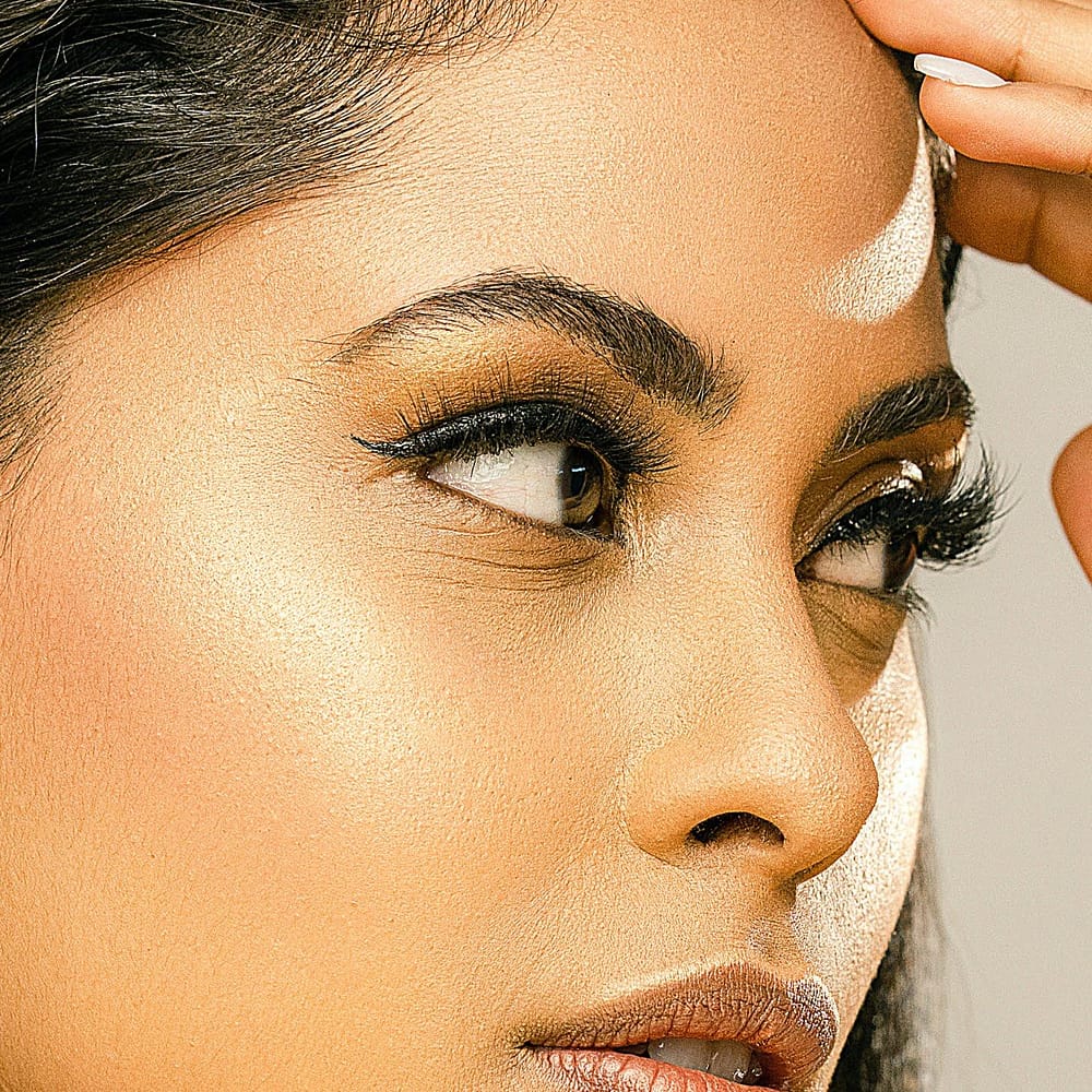 Faux cils magnétiques par Ishyati Beauty Faux Cils Haute Technologie